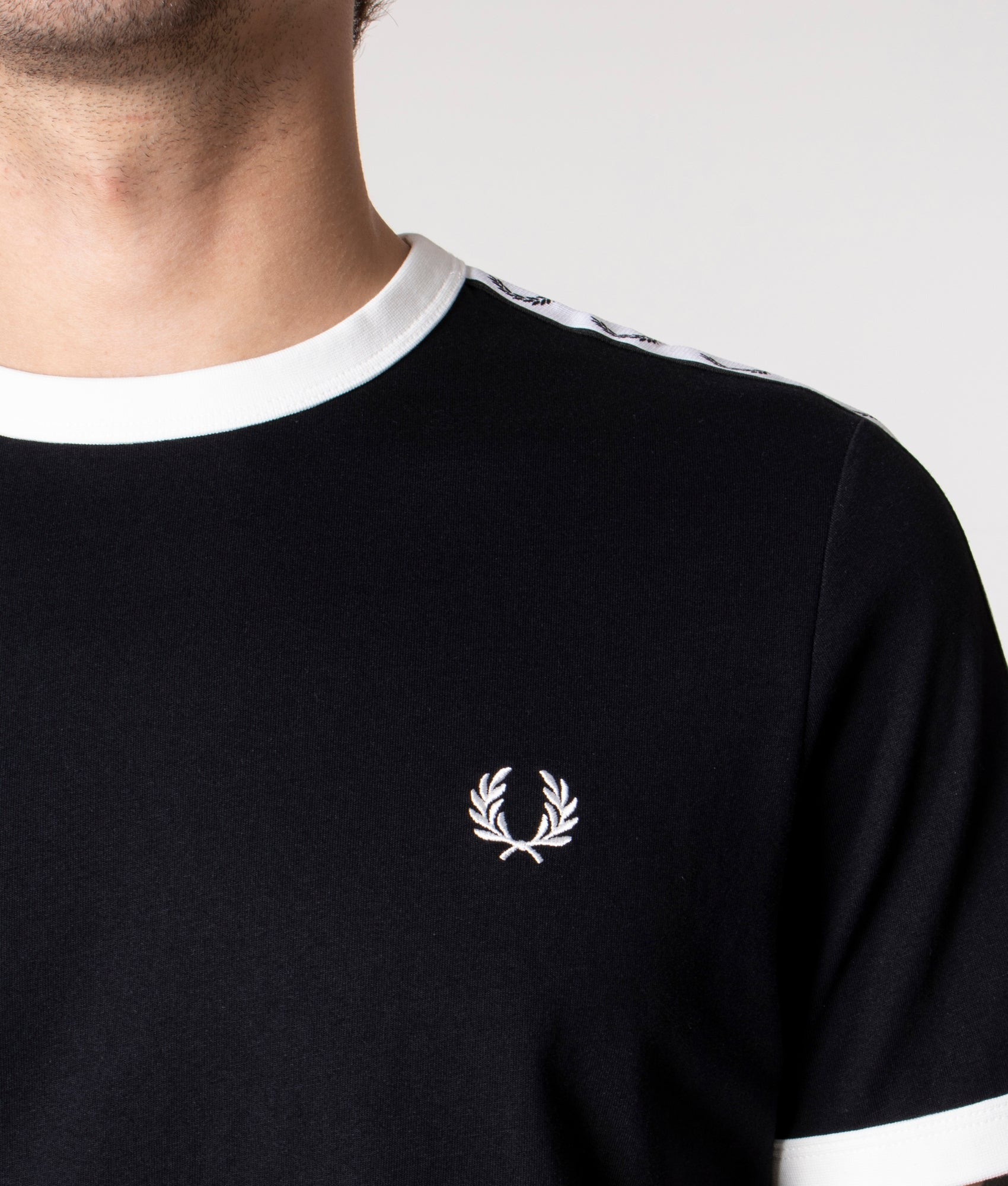 T-shirt Fred Perry - brandoutlet24.com