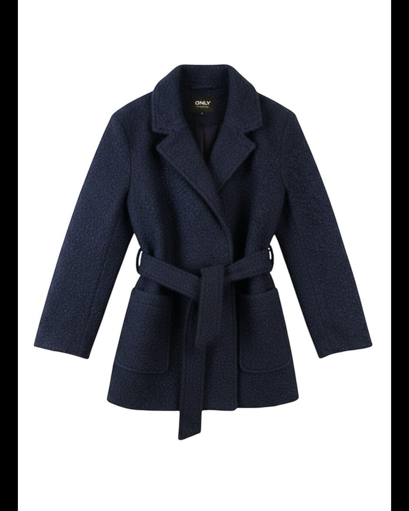 Cappotto Only blu navy in tessuto bouclé, modello avvolgente con cintura in vita e tasche a toppa.