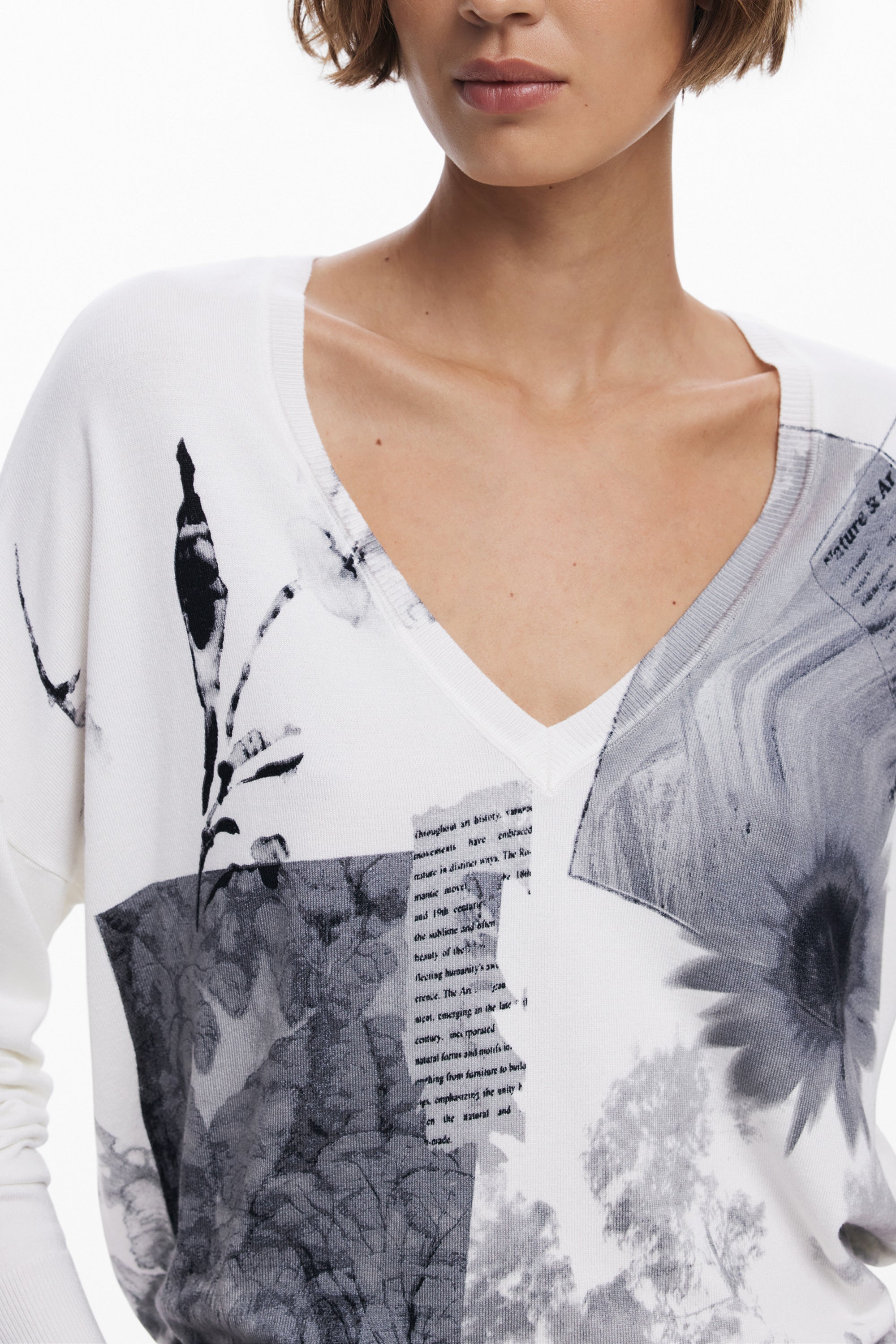 Maglia DESIGUAL Bianco 25WWJF15
