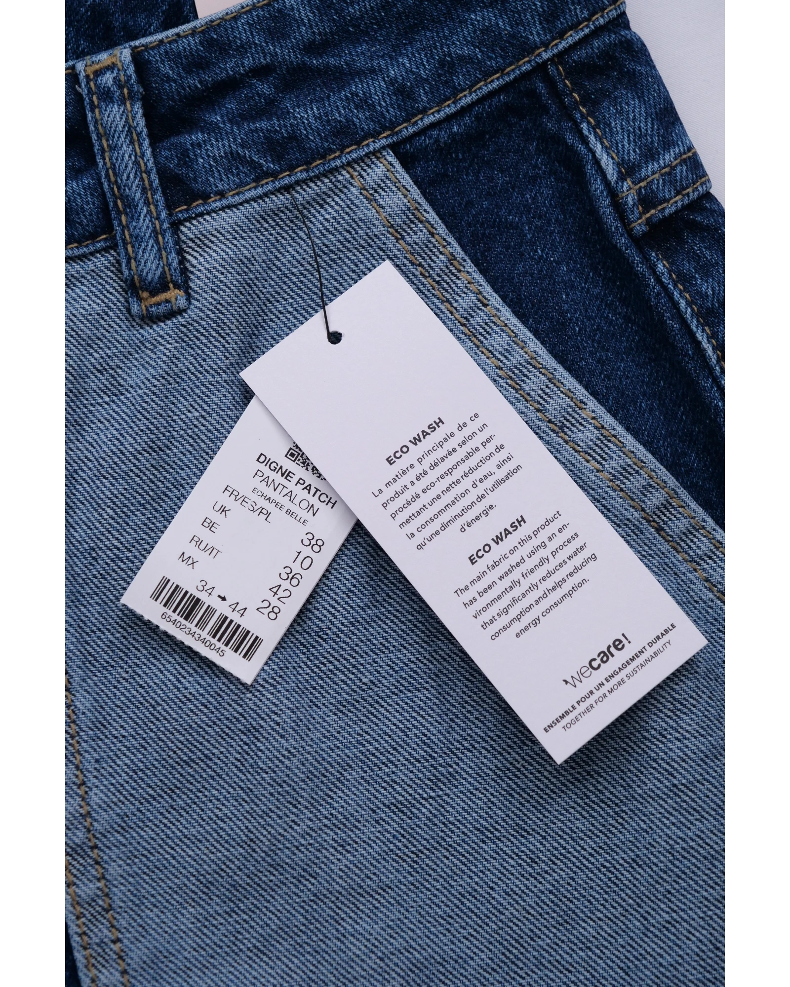 ULTIMATAGLIA.COM jeans Etam DIGNE patchwork in denim blu e azzurro, vita alta, gamba affusolata, lavaggio medio, cuciture rinforzate.
