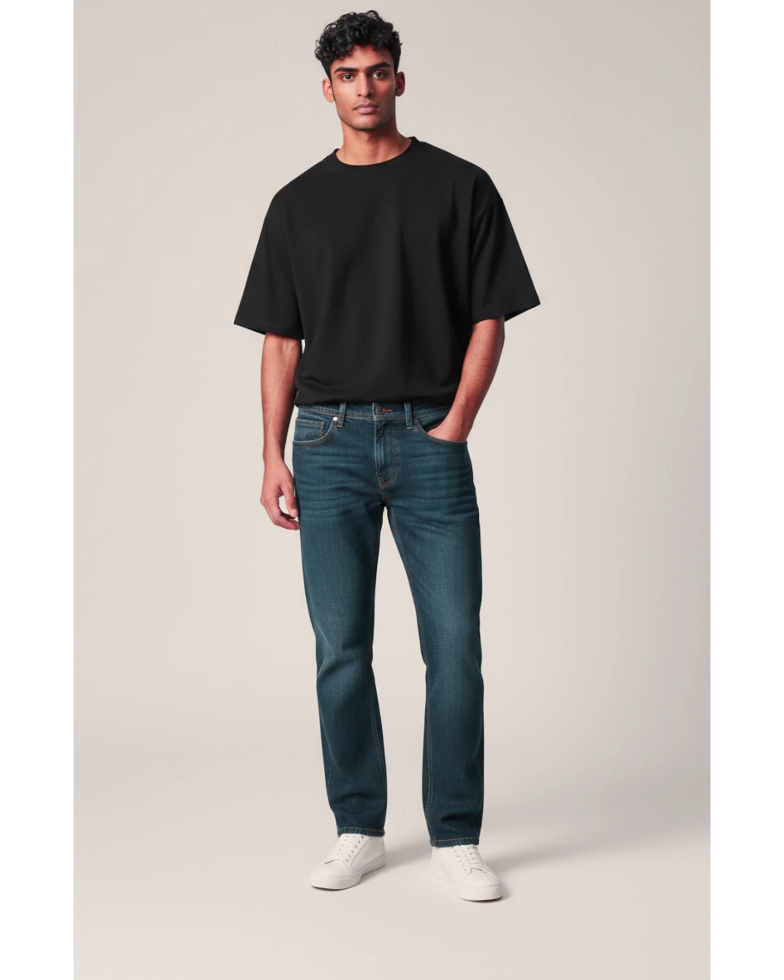 ULTIMATAGLIA.COM Jeans Tom Tailor Marvin Straight in stretch denim blu scuro con sfumature vintage e taglio dritto.