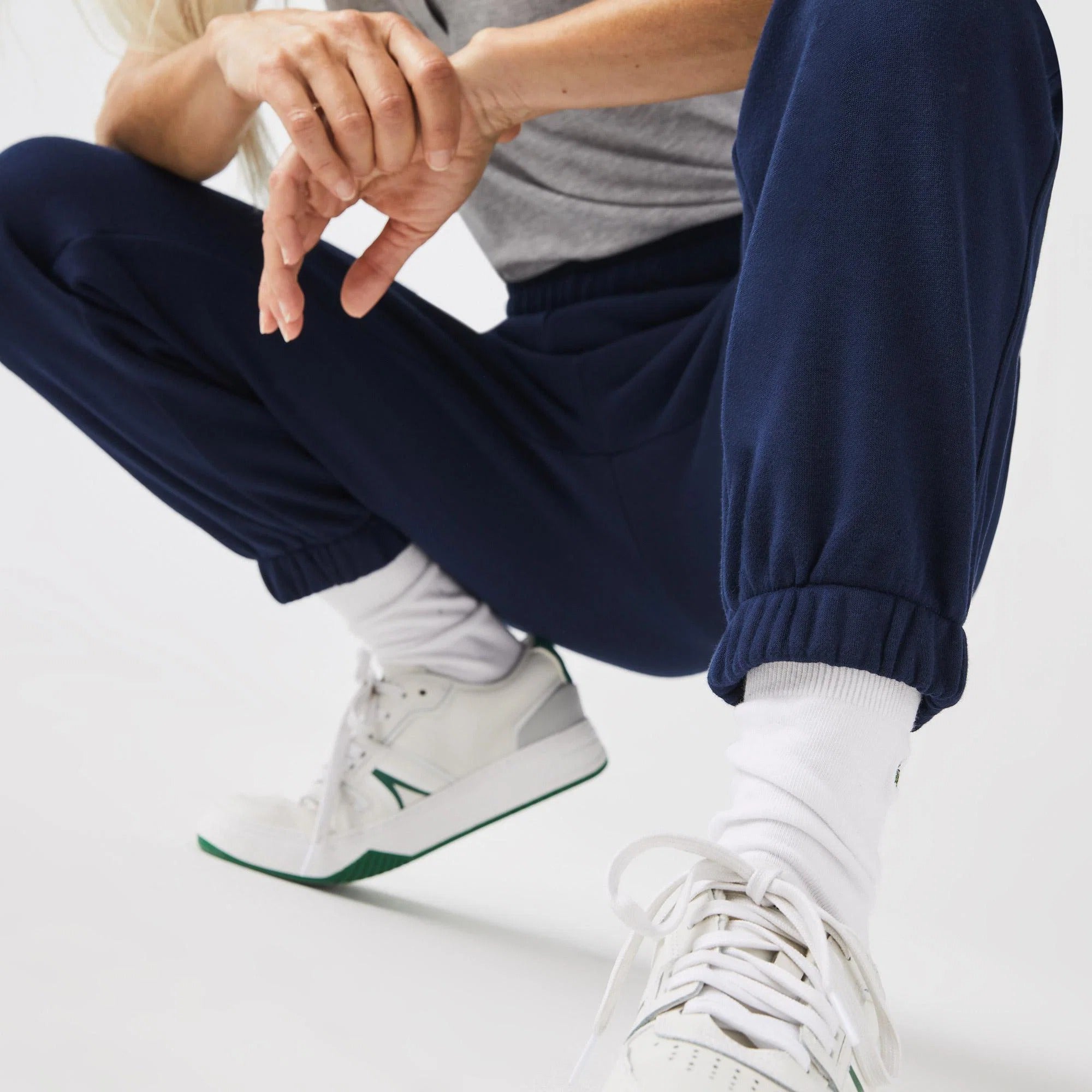 Pantaloni Lacoste XF7989 in pile leggero