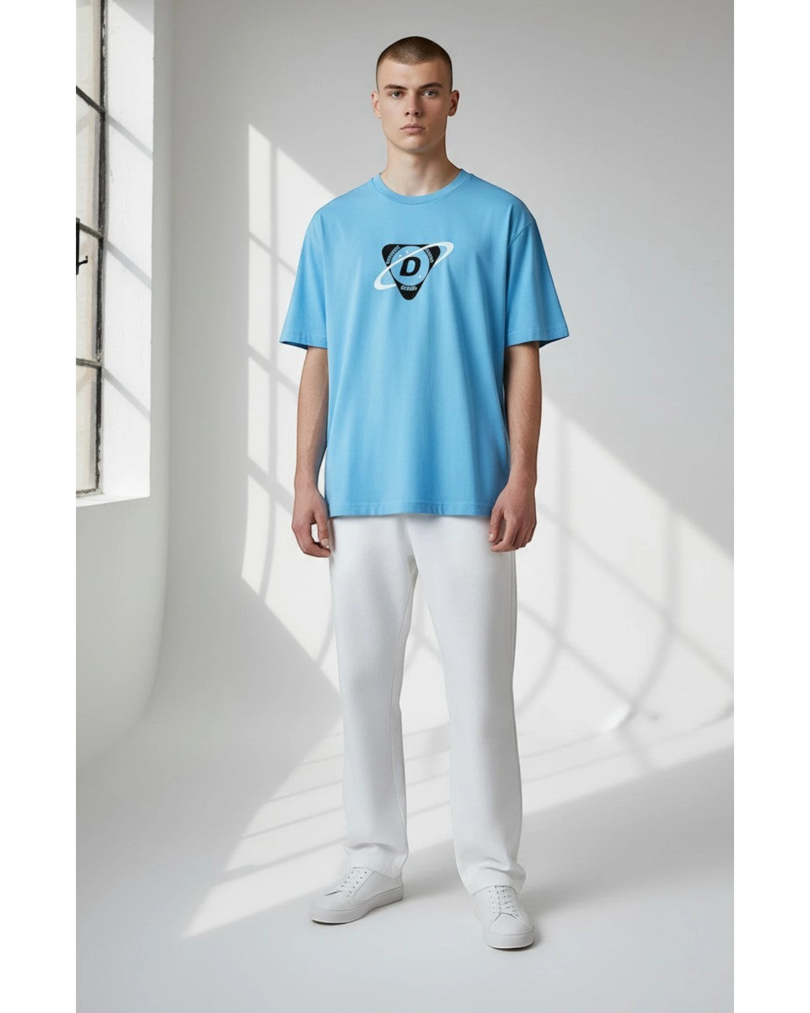 ULTIMATAGLIA.COM T-shirt azzurra in cotone con stampa grafica frontale Diesel D